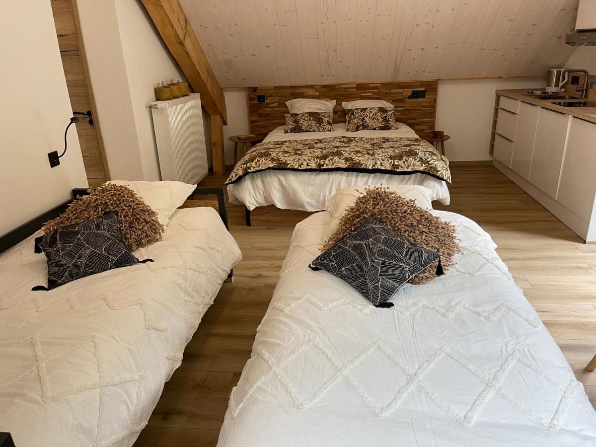 Chambres D'Hotes Les Chambres D'Elsa Albiez-Montrond Kültér fotó