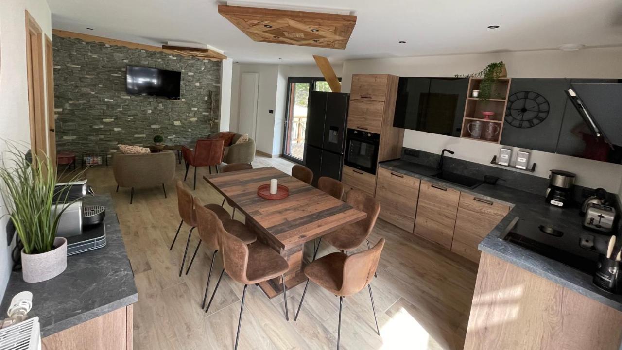 Chambres D'Hotes Les Chambres D'Elsa Albiez-Montrond Kültér fotó
