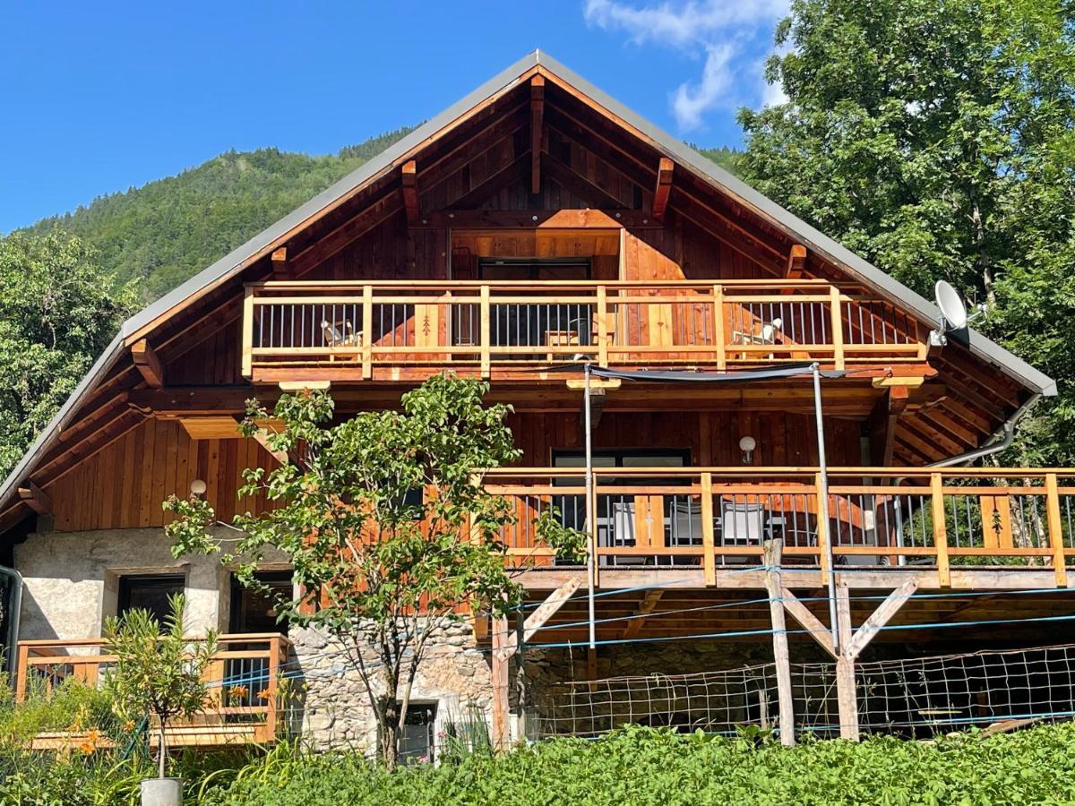 Chambres D'Hotes Les Chambres D'Elsa Albiez-Montrond Kültér fotó