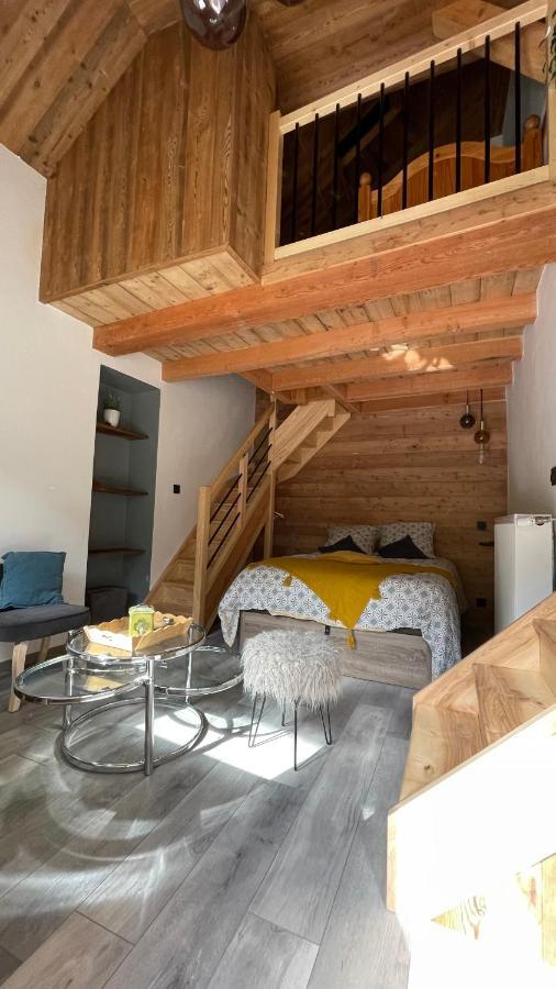 Chambres D'Hotes Les Chambres D'Elsa Albiez-Montrond Kültér fotó